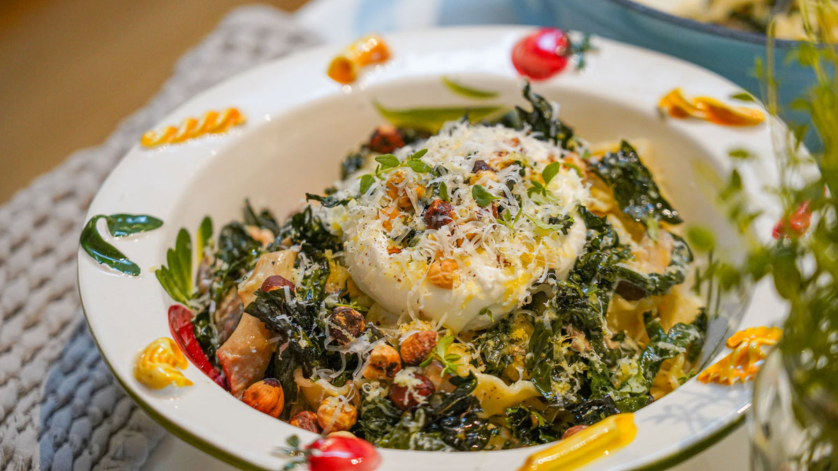 Pasta mit Pilzen, Palmkohl, Zitrone & Burrata