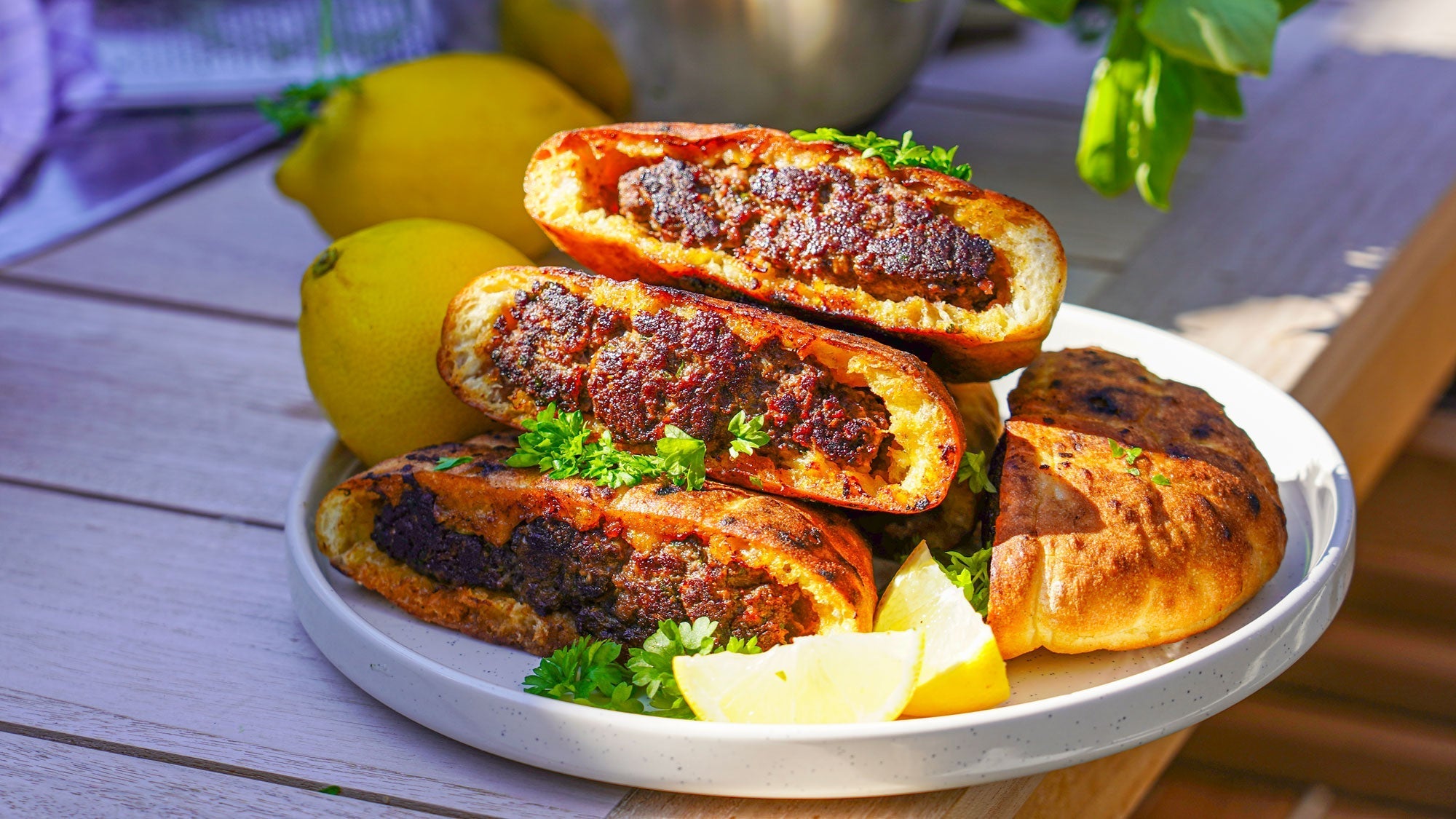 Arayes von der Grillplatte