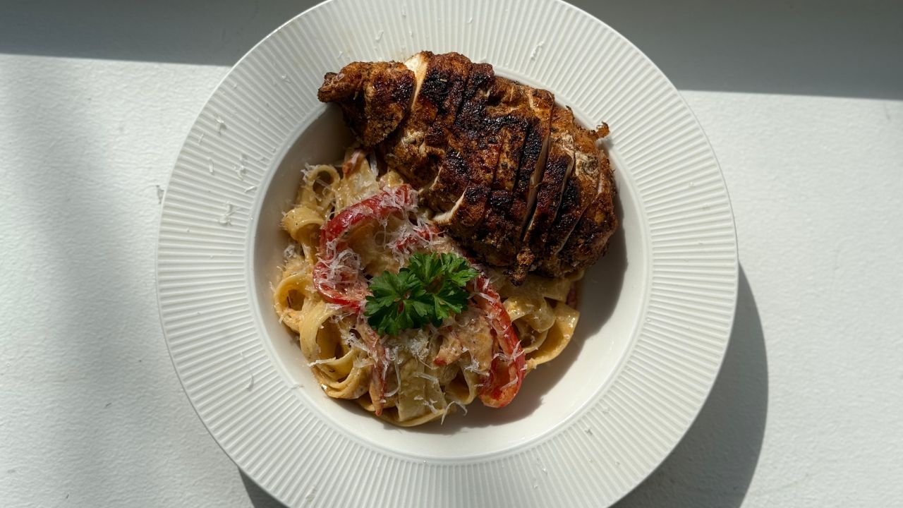 Cajun Chicken Pasta – einfaches, cremiges Rezept mit Hähnchen