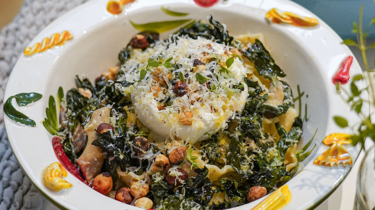 Pasta mit Pilzen, Palmkohl, Zitrone & Burrata