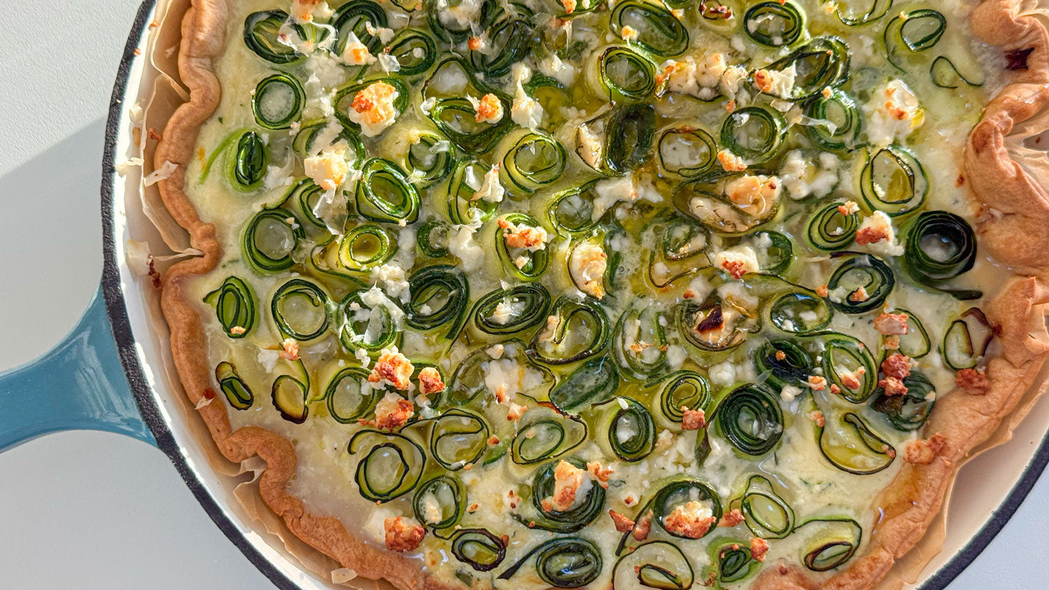 Quiche mit Zucchini, Feta & Ricottacreme