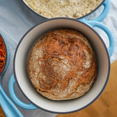 Brot im emaillierten Gusseisentopf mit 4 Liter Fassungsvermögen von Qookware