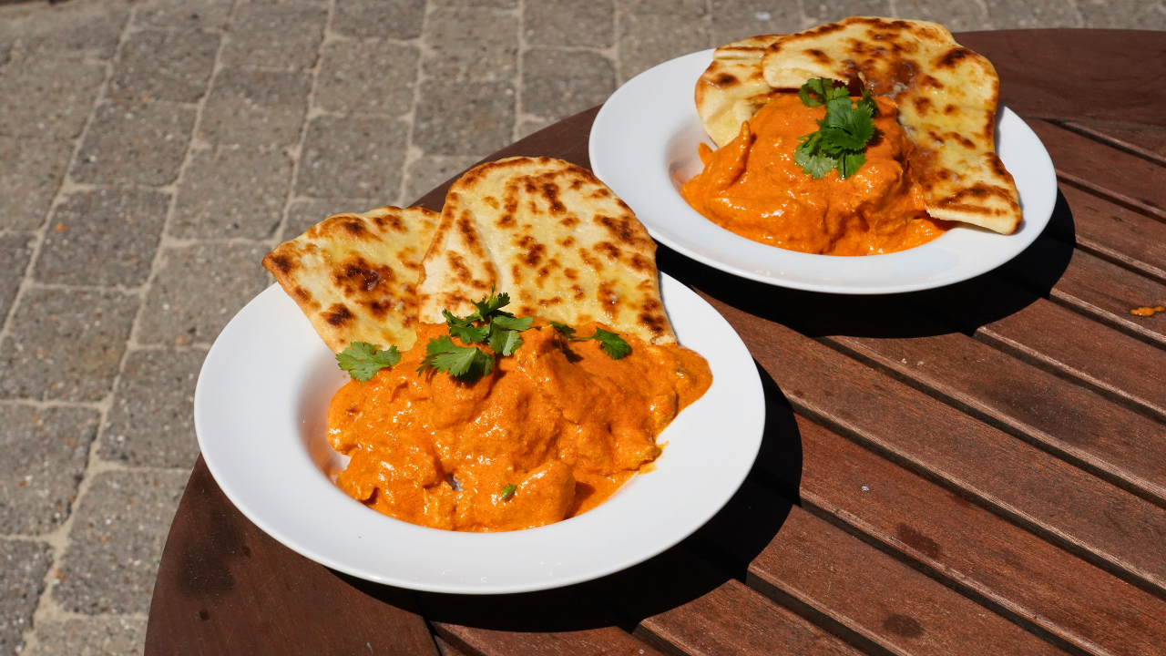 Butter Chicken im Gusseisentopf vom Grill