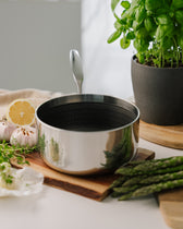 6-ply Fusion Stielkasserolle mit 2,2 Litern von Qookware