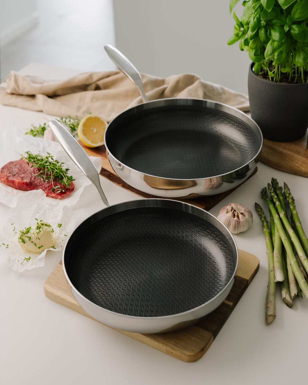 6-ply Fusion Bratpfannen-Set mit 24+28 cm von Qookware