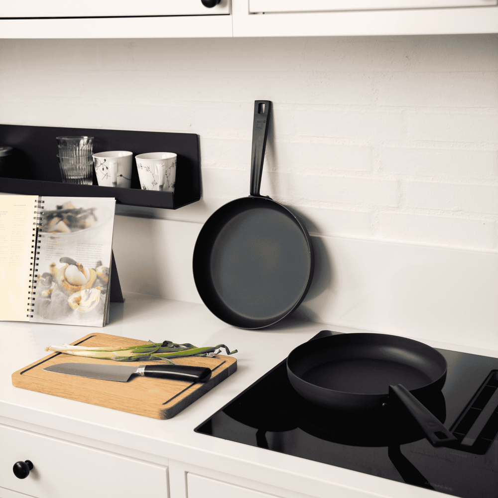 Bratpfannenset aus Carbonstahl mit 25 und 28 cm von Qookware