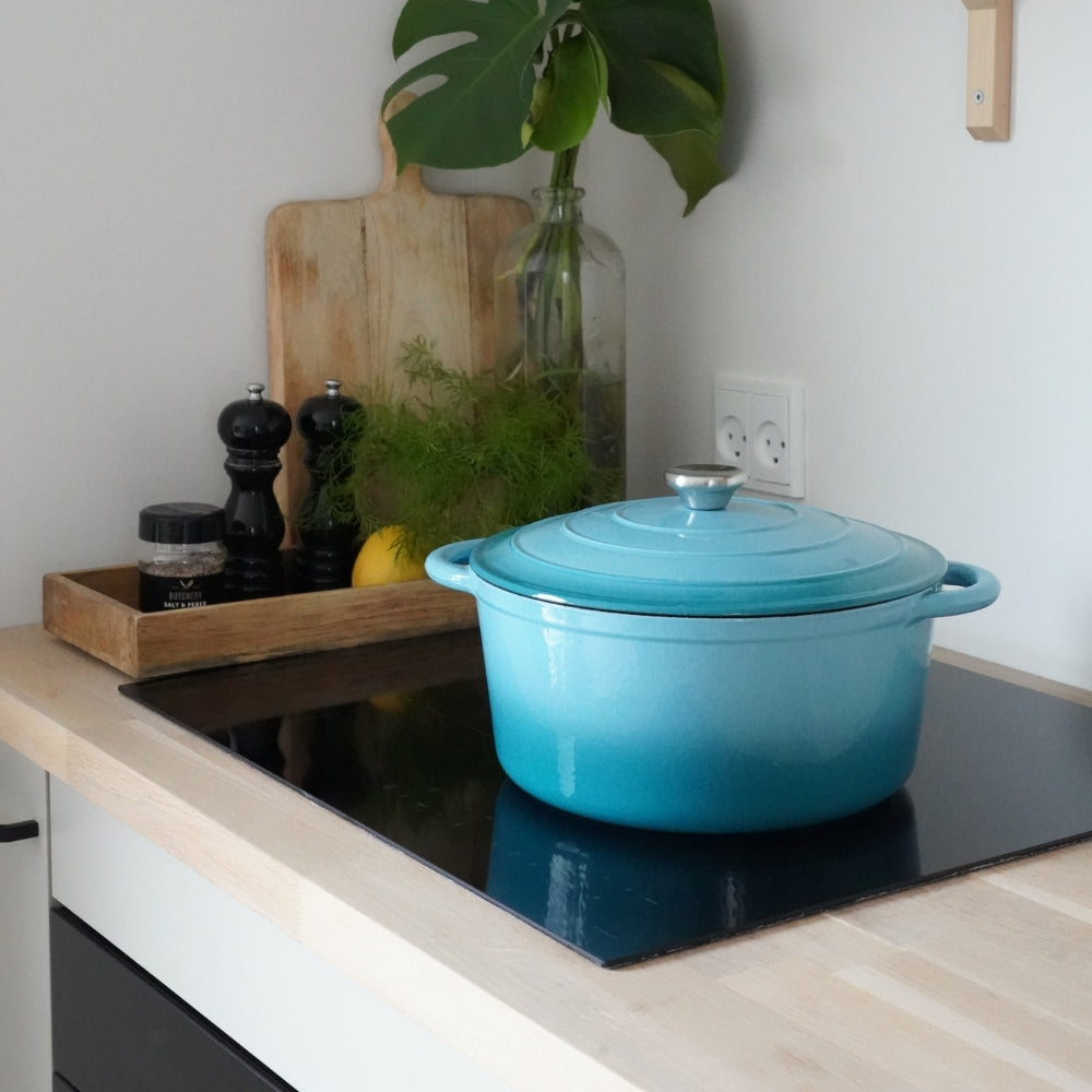 Emaillierter Gusseisentopf mit 6,3 Liter Fassungsvermögen von Qookware