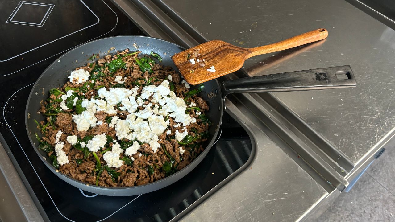 Gözleme mit Rindfleisch, Spinat und Feta