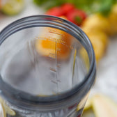 Becher mit Messskala für Mini-Mixer