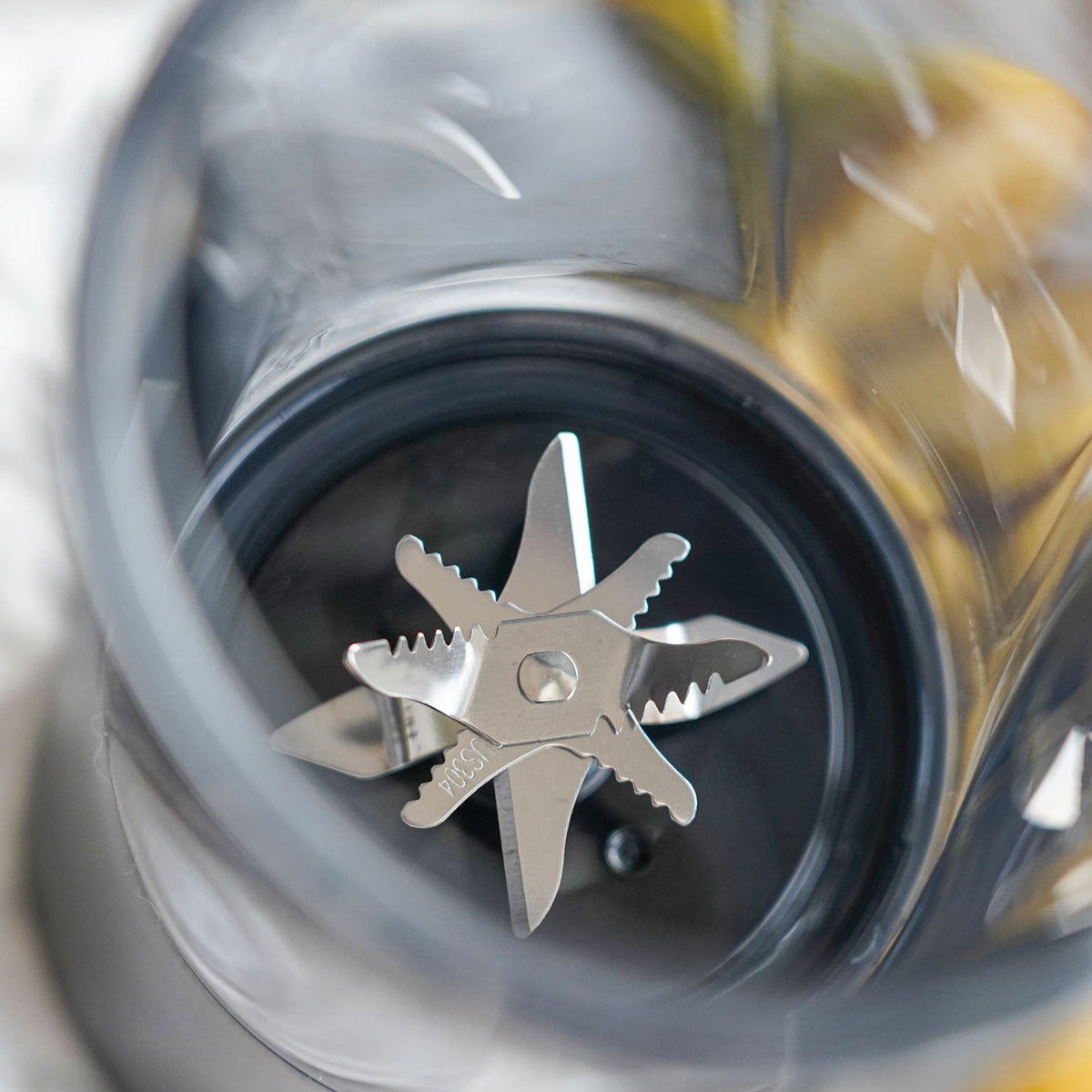 Mini-Standmixer mit leistungsstarkem Motor von Qookware