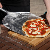 Pizzaschieber mit festem Griff von Qookware